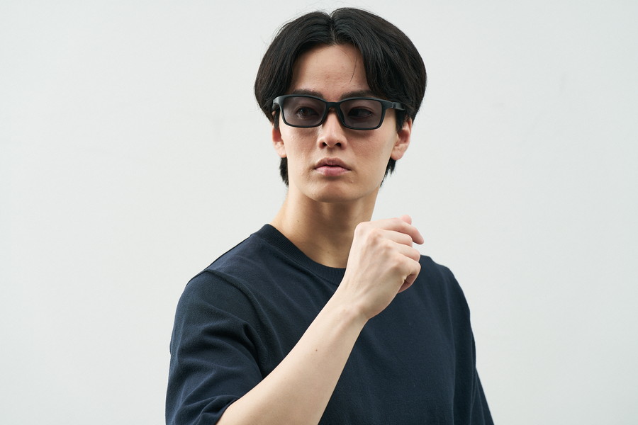 耐久性に優れたウェリントンサングラス/GALILEO
