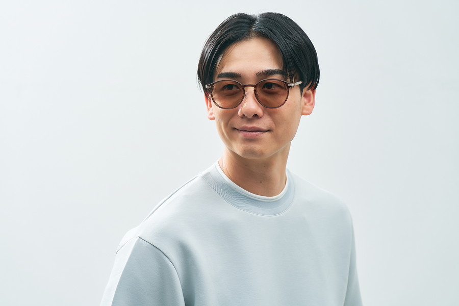 Zoff｜UNITED ARROWS Sunglasses (度なし調光レンズ搭載)(WEB限定商品)