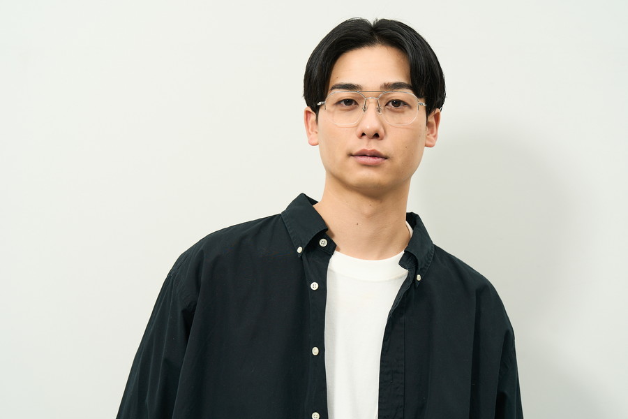 トレンドの個性的なデザインメガネ