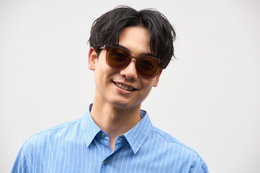 SUNCUTGlasses/UV100%CUT