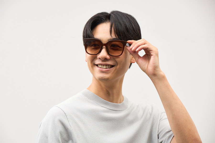 SUNCUTGlasses/UV100%CUT