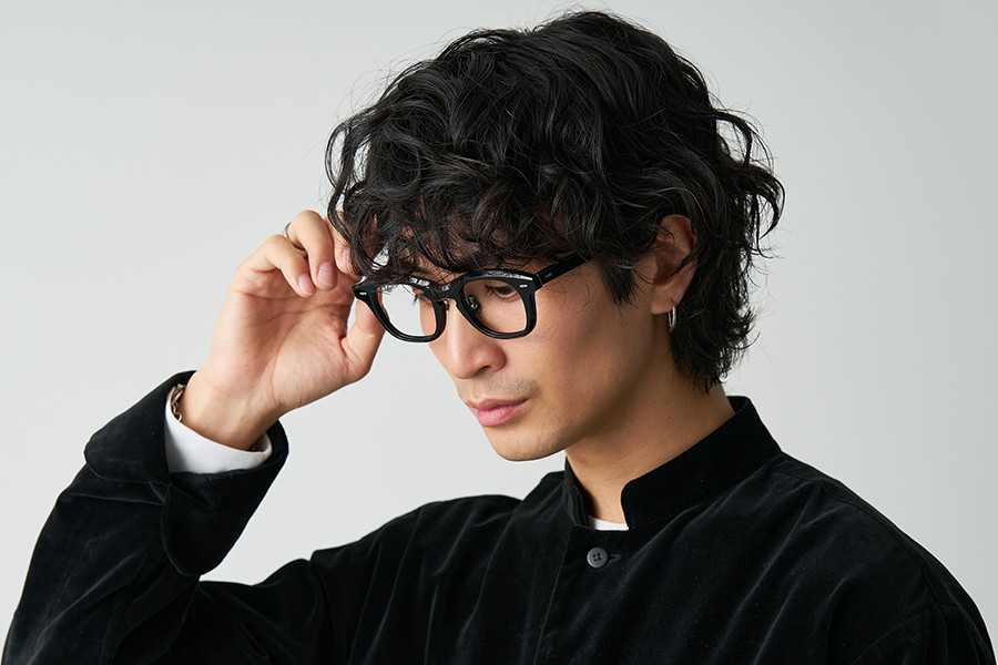 D.D.spectacles