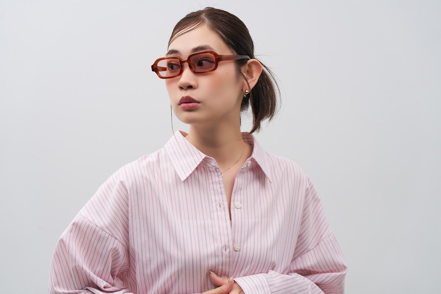 期間限定価格]SUNCUTGlasses/トレンドの太縁ウェリントン型サングラス