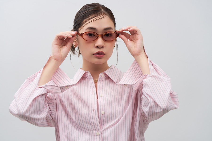 SUNCUTGlasses/トレンドのオーバル型サングラス（ZH261G02-49A1