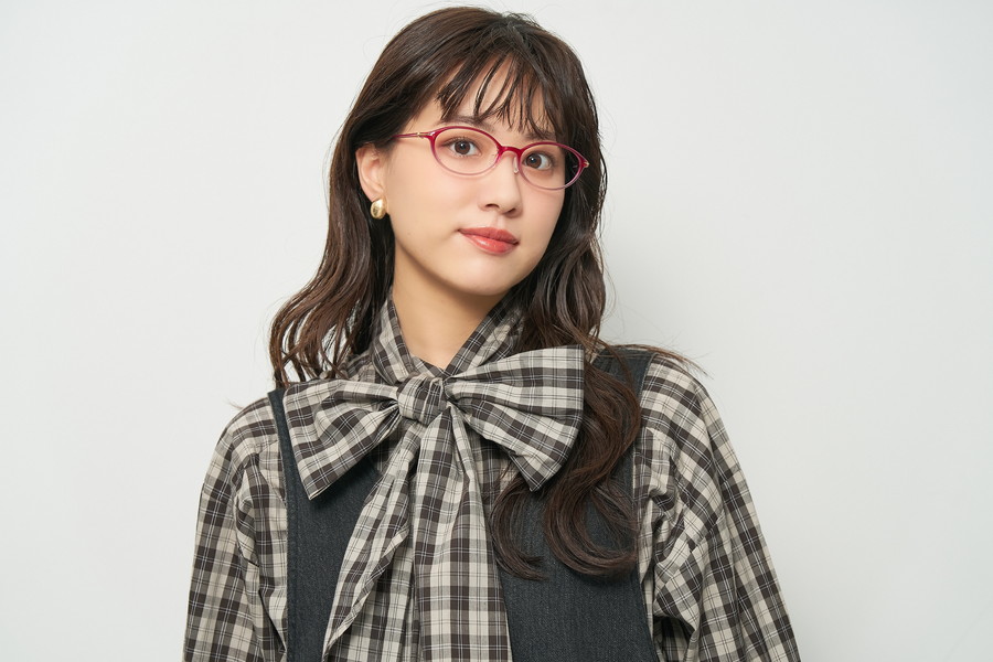 小ぶりで癖のないオーバルフレーム/SMART SKINNY JEWELRY