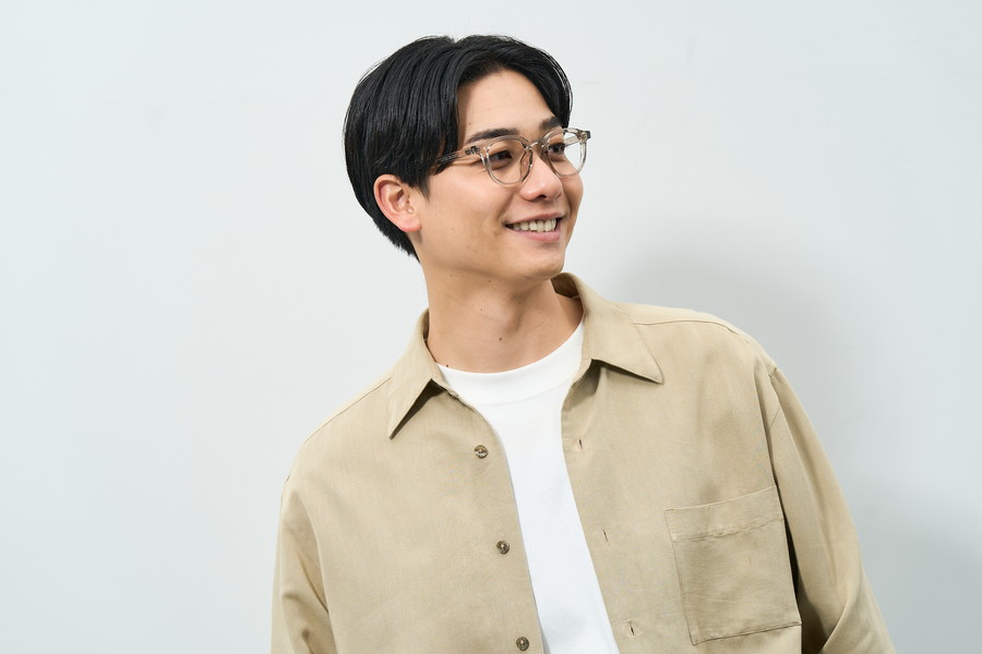 飽きのこない定番メガネ