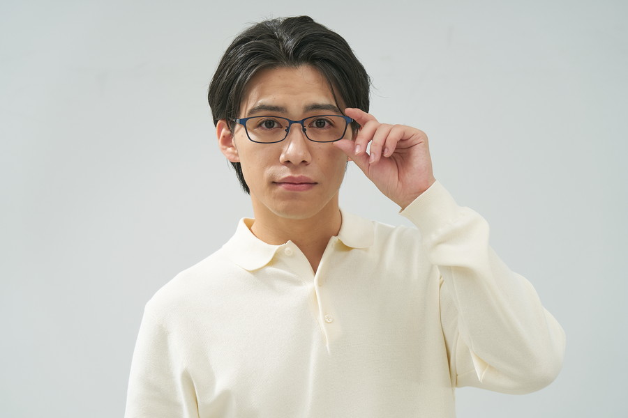 ウェリントン型メタルフレーム