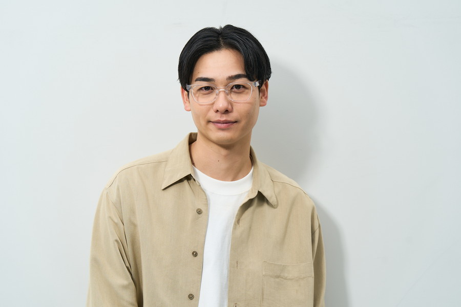 飽きのこない定番メガネ
