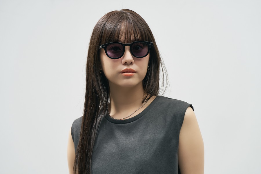 Zoff｜AOI IHARA(度なし調光レンズ搭載)(WEB限定商品)
