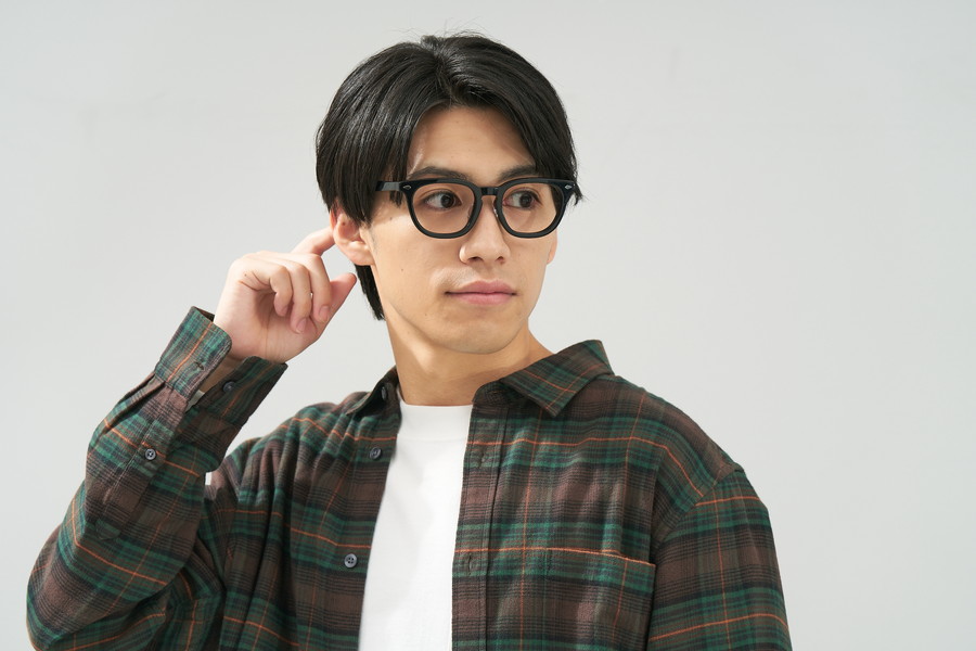 アウトレット価格]定番でクラシカルなウェリントン型(WEB