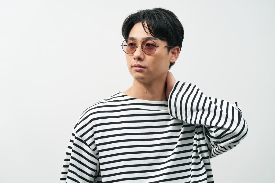 TREND SUNGLASSES(調光レンズ搭載)