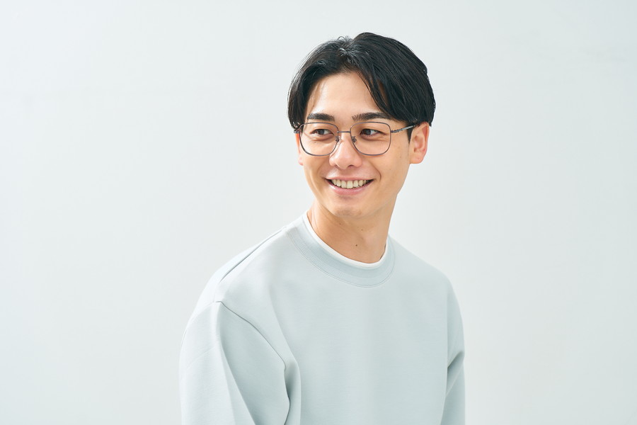 クラシックでレトロなウェリントン型