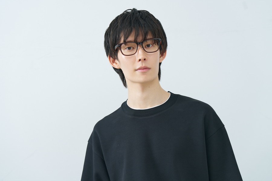 スペシャルプライス]ラバーテンプルが特徴のウェリントン型メガネ