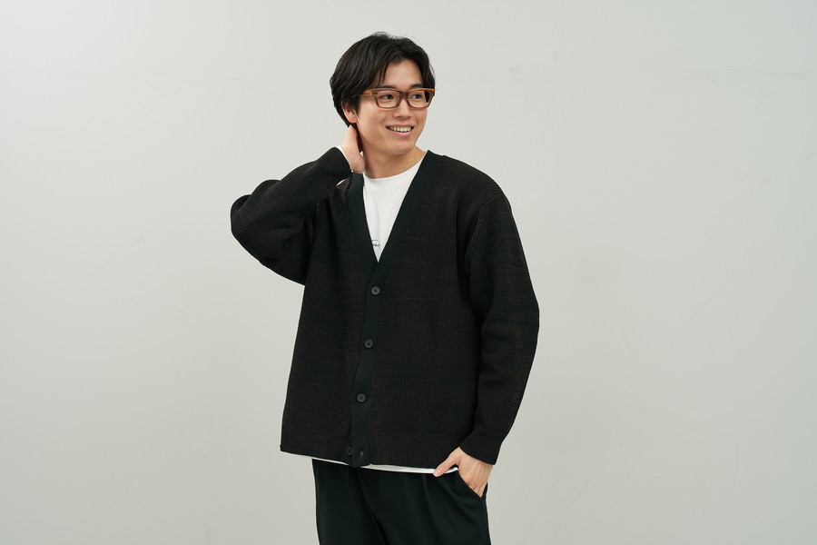 美しい透明感が特徴のウェリントン（ZH251002-43A1）｜メガネのZoff