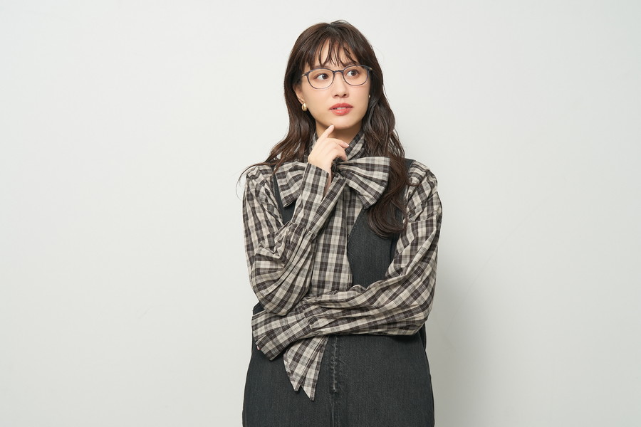 お顔の小さい方にもおすすめのウェリントンフレーム/SMART SKINNY JEWELRY