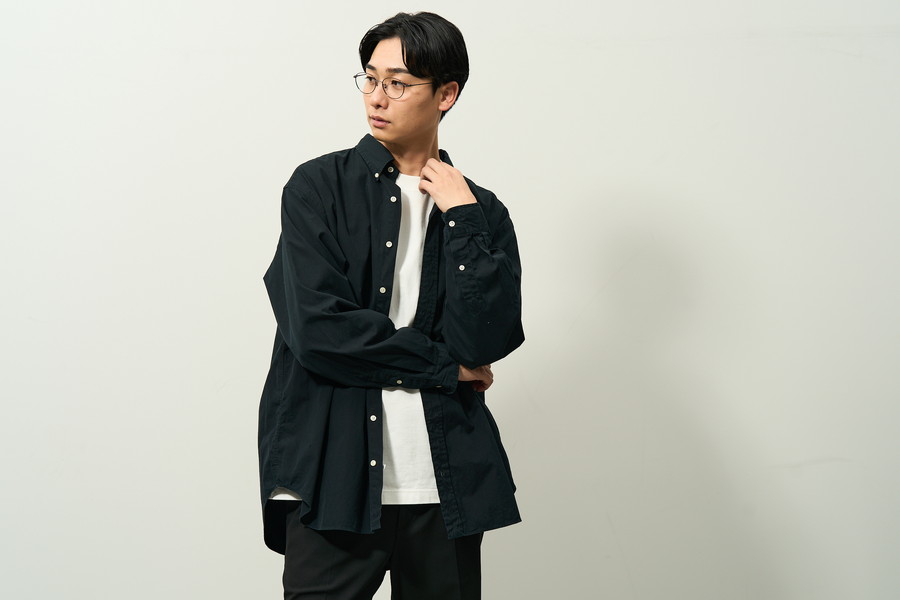 女性らしい優しい印象のオーバル型メガネ