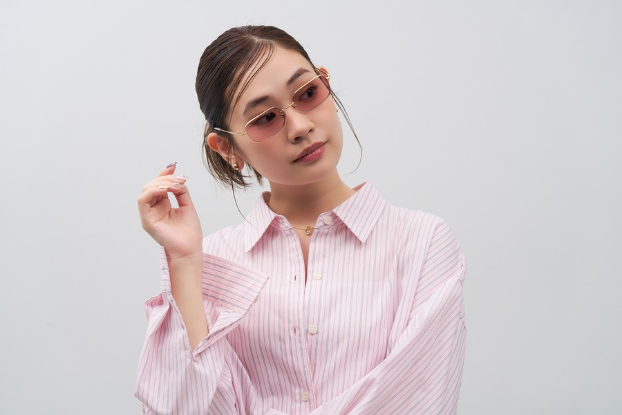 期間限定価格]SUNCUTGlasses/トレンドのスクエア型メタルサングラス