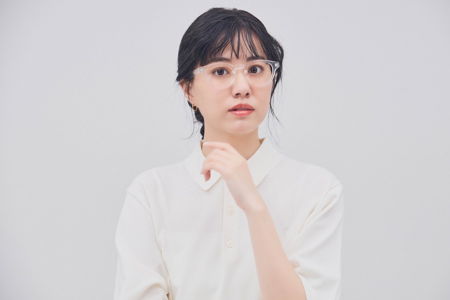 透明感のあるカラーが特徴のウェリントン