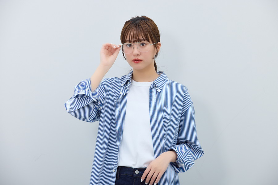 トレンドの個性的なデザインメガネ