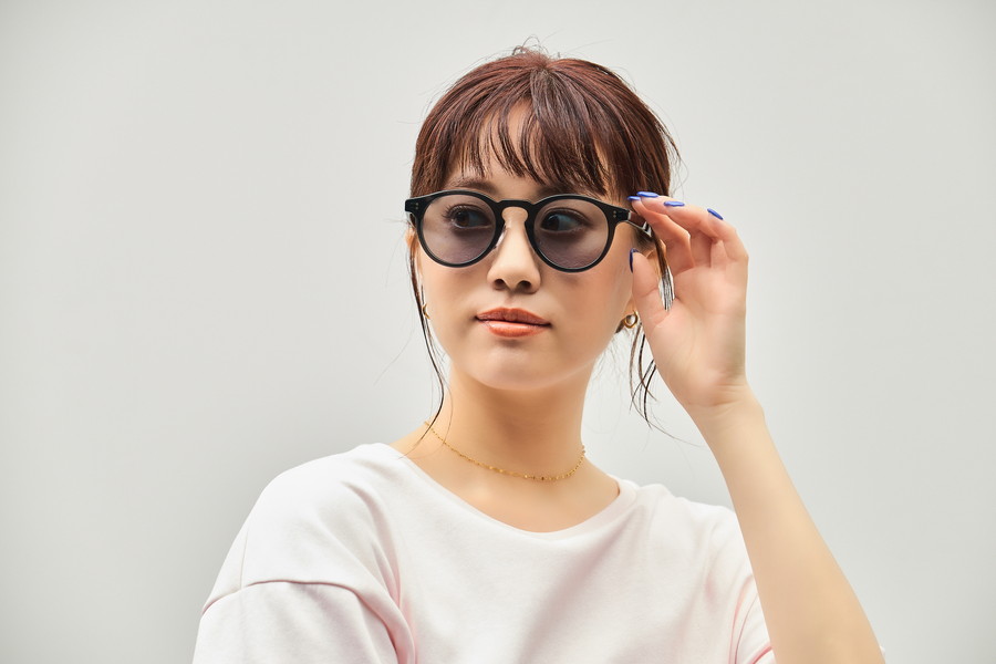 SUNCUTGlasses/UV100%CUT