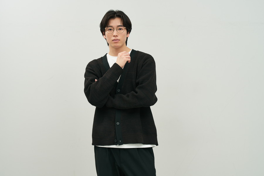 華やかさのあるボストン型チタンフレーム