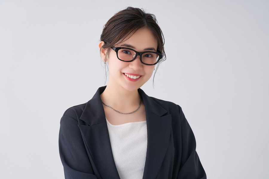 ベーシックで使いやすいウェリントン型