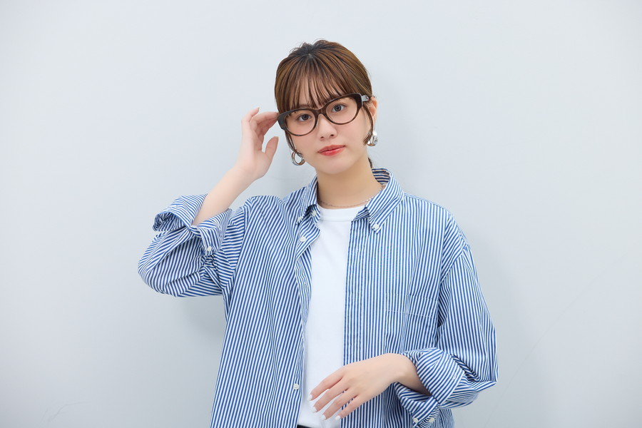 トレンドの個性的なデザインメガネ