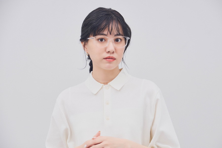 透明感のあるカラーが特徴のウェリントン