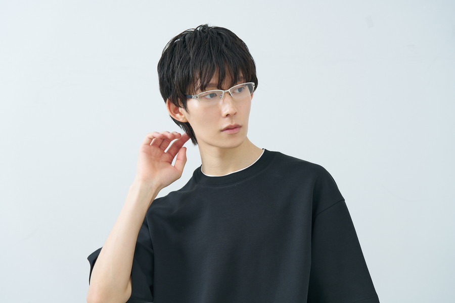 仕事も日常も快適に使えるスクエア型/SUPER FIT（ZN262008-15E1