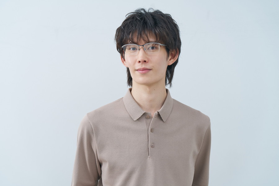 ビジネスシーンに最適なスクエア型（ZO262005-17F1）｜メガネのZoff