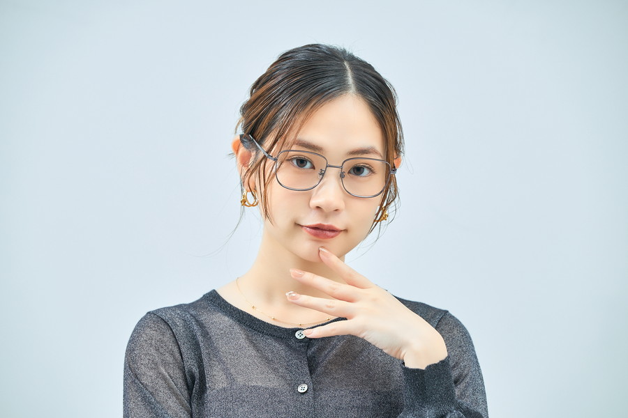 クラシックでレトロなウェリントン型