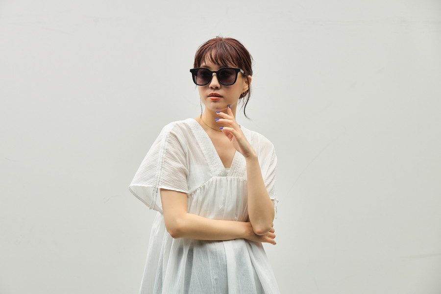 SUNCUTGlasses/UV100%CUT