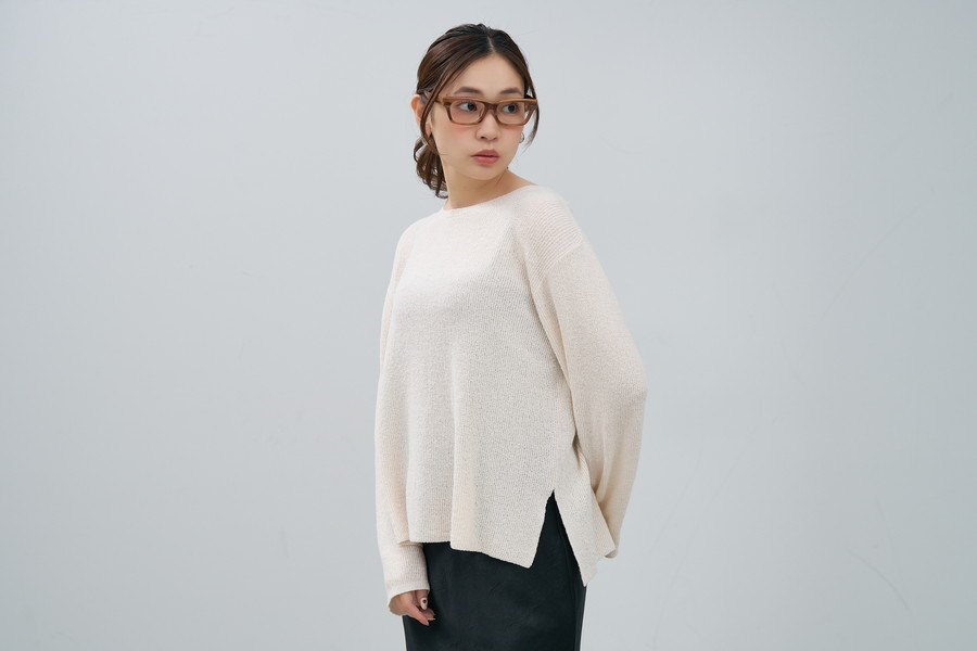 美しい透明感が特徴のウェリントン（ZH251002-43A1）｜メガネのZoff