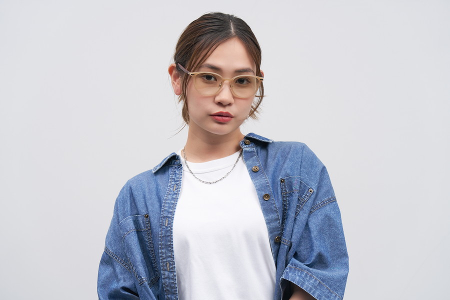 SUNCUTGlasses/UV100%CUT/トレンド感のあるレンズカラーが特徴の