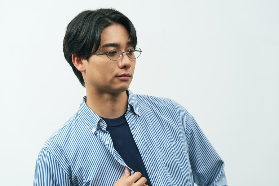 存在感のあるデザインが特徴のオーバル型/SUNCUTGlasses/UV100%CUT