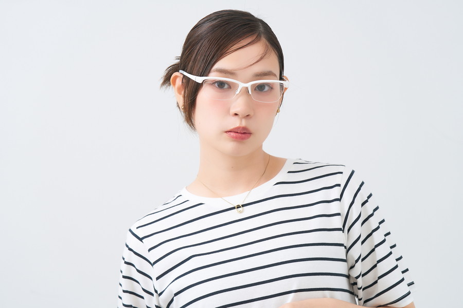【裁断済み】PNF FUN!など2010-2015 計10冊 機能性抜群のスポーティーなウェリントン型（ZA261032-10E1）｜メガネ