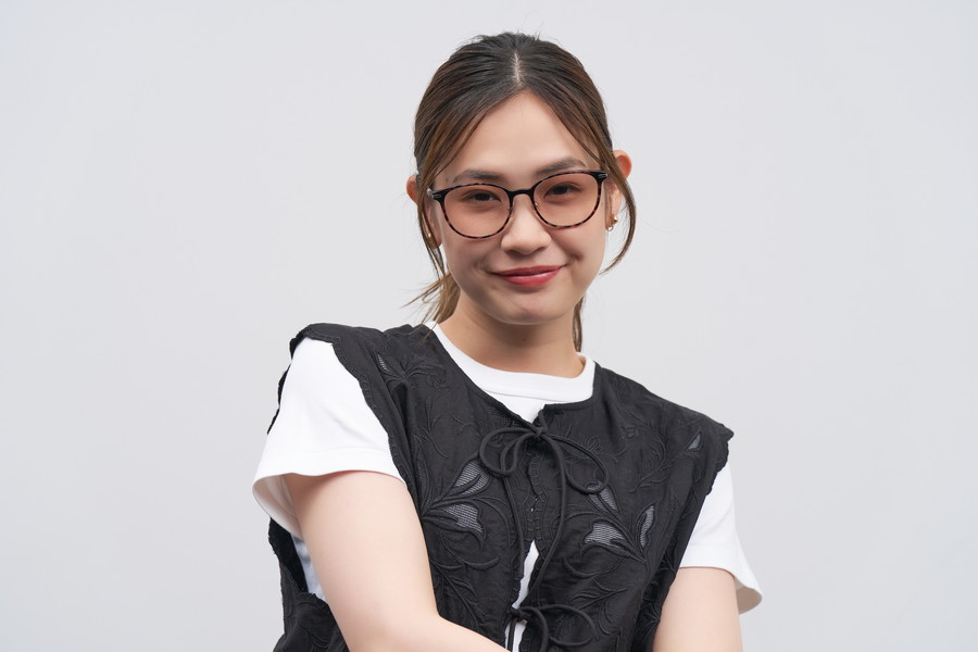 SUNCUTGlasses/UV100%CUT/トレンド感のあるレンズカラーが特徴の