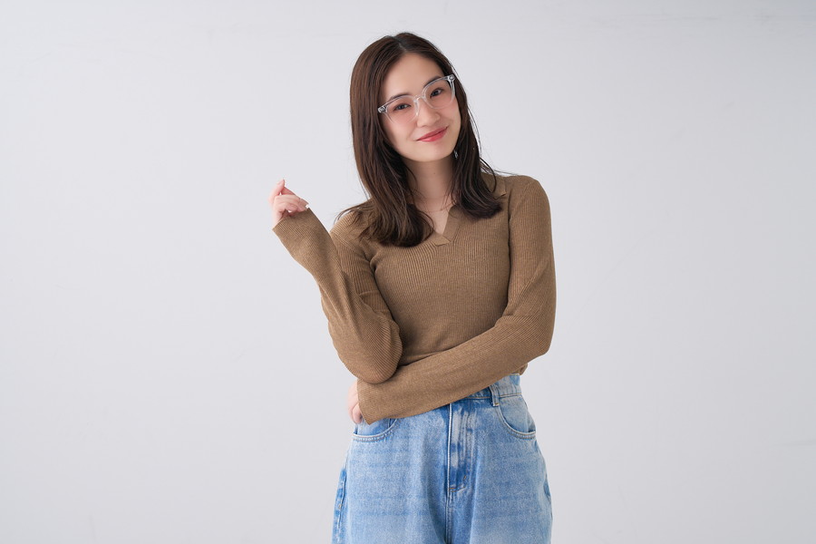 セール価格]顔馴染みの良いウェリントン型[中顔面短縮みえメガネ