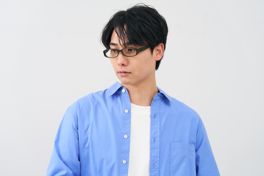 Y2Kトレンドを意識したスクエア型（ZN261012-64A1）｜メガネのZoff