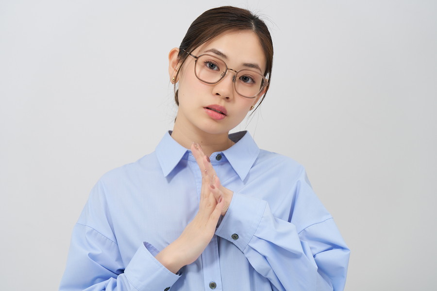 セール価格]存在感のあるウェリントン型チタンフレーム（ZO263001-42A1