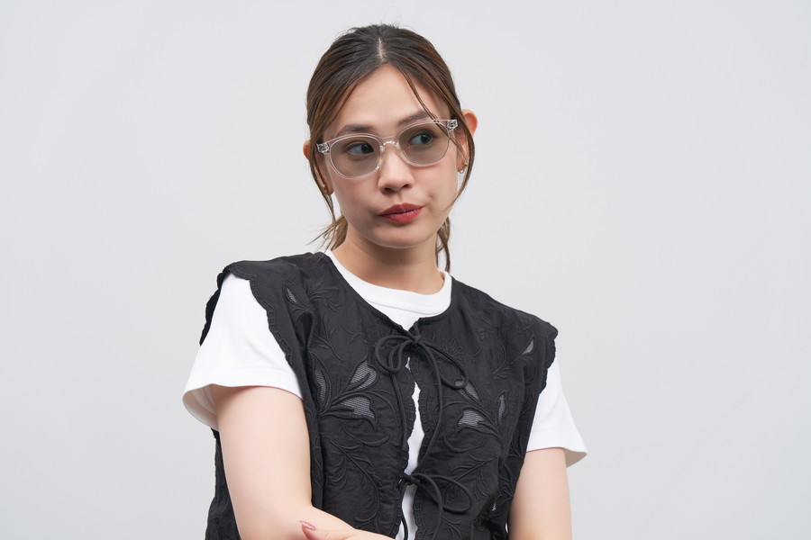 SUNCUTGlasses/UV100%CUT/トレンド感のあるレンズカラーのウェリントン