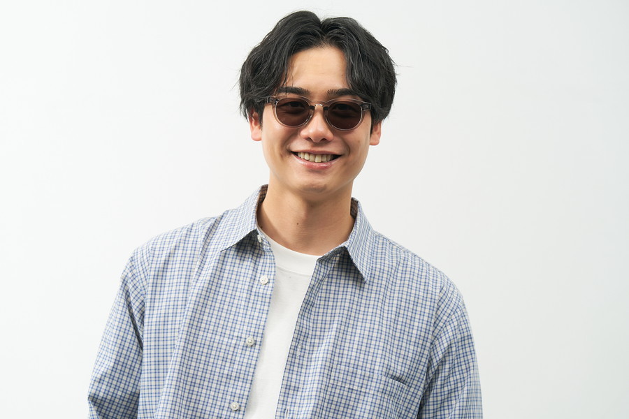 スペシャルプライス]豊富なカラーが目を惹く万能なSUNCUTGlasses/UV100